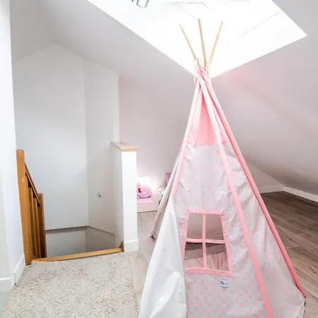 ゲストハウス A Corner Of Paradise トゥール