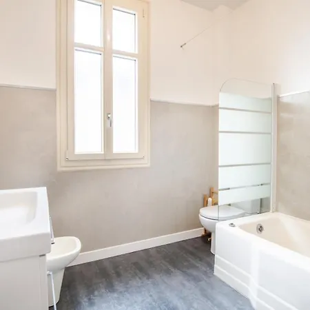 ゲストハウス A Corner Of Paradise トゥール