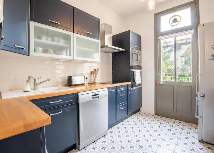 A Corner Of Paradise 4* Tours